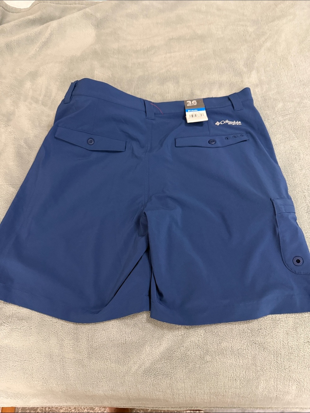 Columbia Men's Deep Blue Hybrid Cargo Shorts - Picture 2 of 7